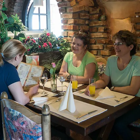 Hotel Hotel-burghagen