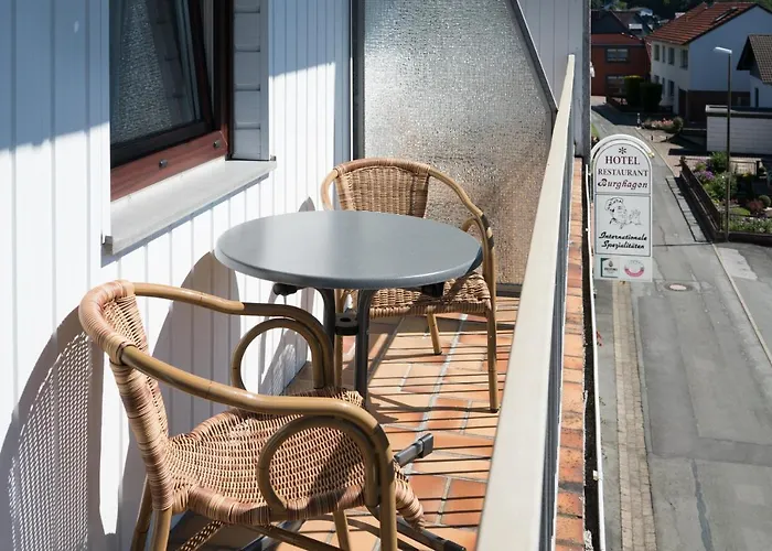 Hotel-burghagen מלון 3*